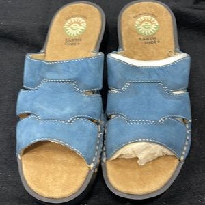New Earth Shoes size 7